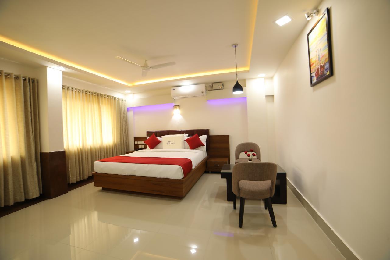 Hotel Soorya Castle Ваянад Экстерьер фото